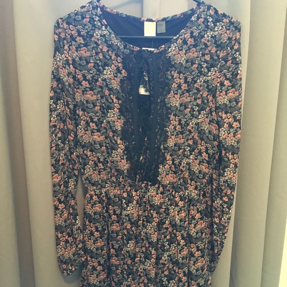 Roxy side of motion dress - Picture 6 of 9